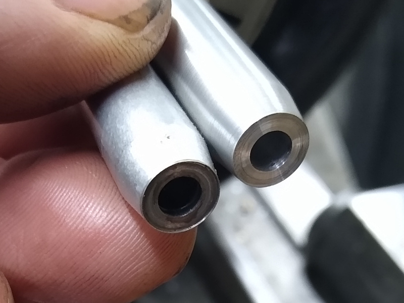 Pushrods02.jpg